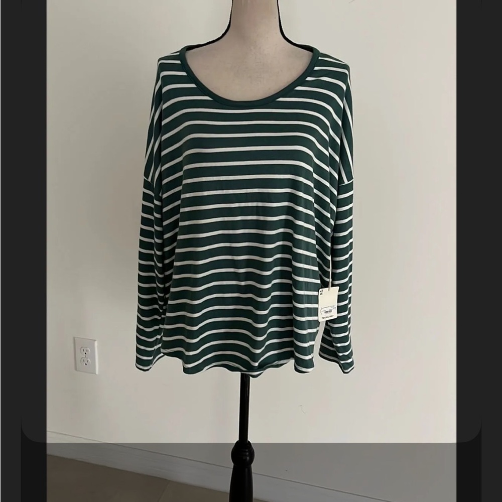 NWT $36 Ana green 2X striped sweater very soft 1166